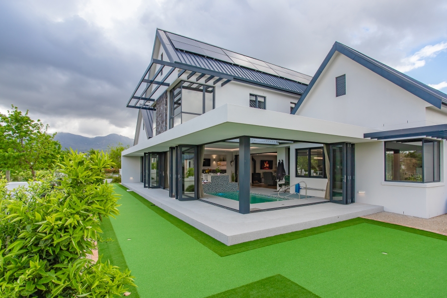 4 Bedroom Property for Sale in Val De Vie Estate Western Cape